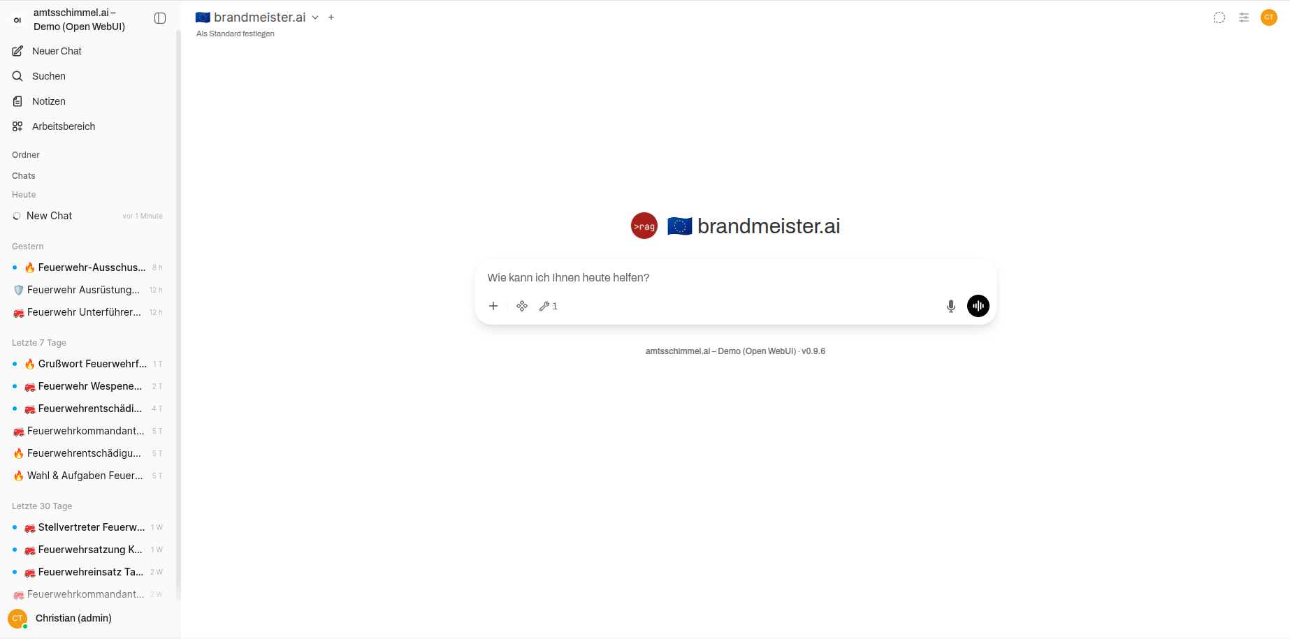 Die vertraute Chat-Oberfläche: brandmeister.ai als Assistent mit EU-Kennzeichnung, Eingabefeld und Feuerwehr-Chatverläufen in der Seitenleiste
